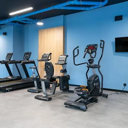 Prestige Modern Tower * グディニャ