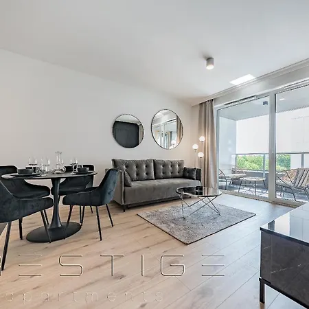 Prestige Modern Tower アパート