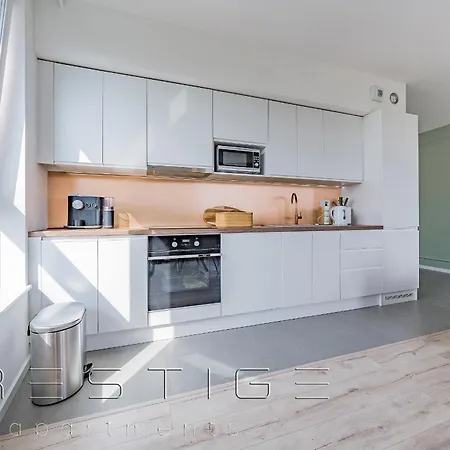 Prestige Modern Tower Apartment Gdynia