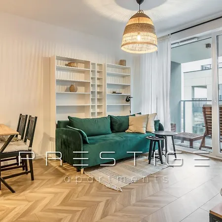 Prestige Modern Tower Apartment *
